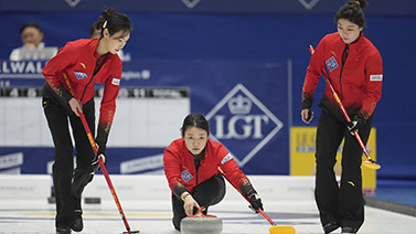 貼身防守 貼身防守