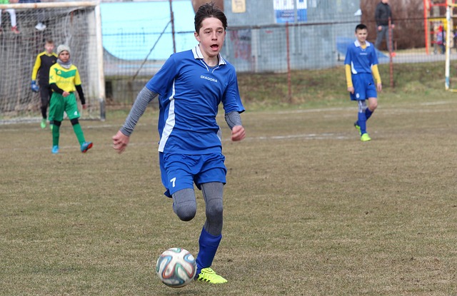 的表现令人 的表现令人